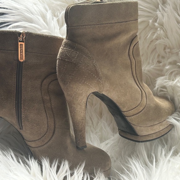 Chanel ankle boots - Picture 5 of 6